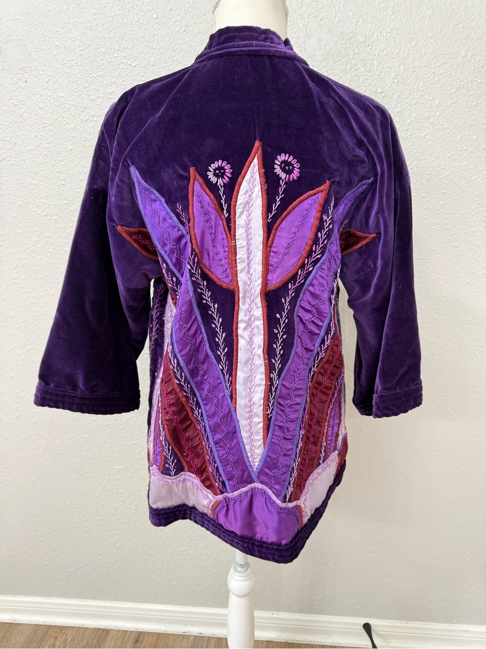 Vintage Colorim Judith Roberts Purple Velvet Wearable Art Jacket Embroidered Kim - Picture 5 of 12